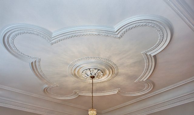 Restored Plaster Ceiling in Livingroom