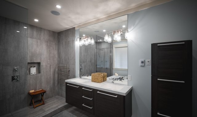 chadsharpe.com.Spaces.NL.Blue.Gray.Bathroom.03