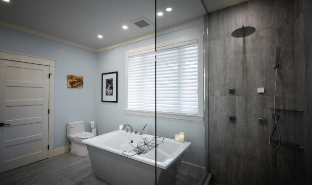chadsharpe.com.Spaces.NL.Blue.Gray.Bathroom.08