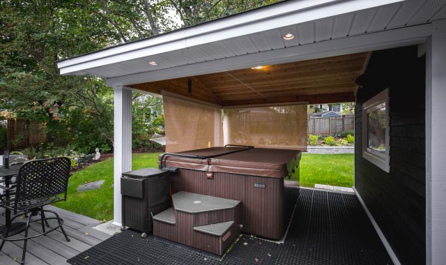 chadsharpe.com.Spaces.NL.Hot.Tub.06
